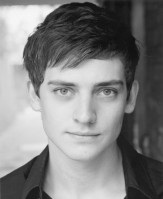 Aneurin Barnard photo #