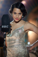 Angel Coulby pic #632140