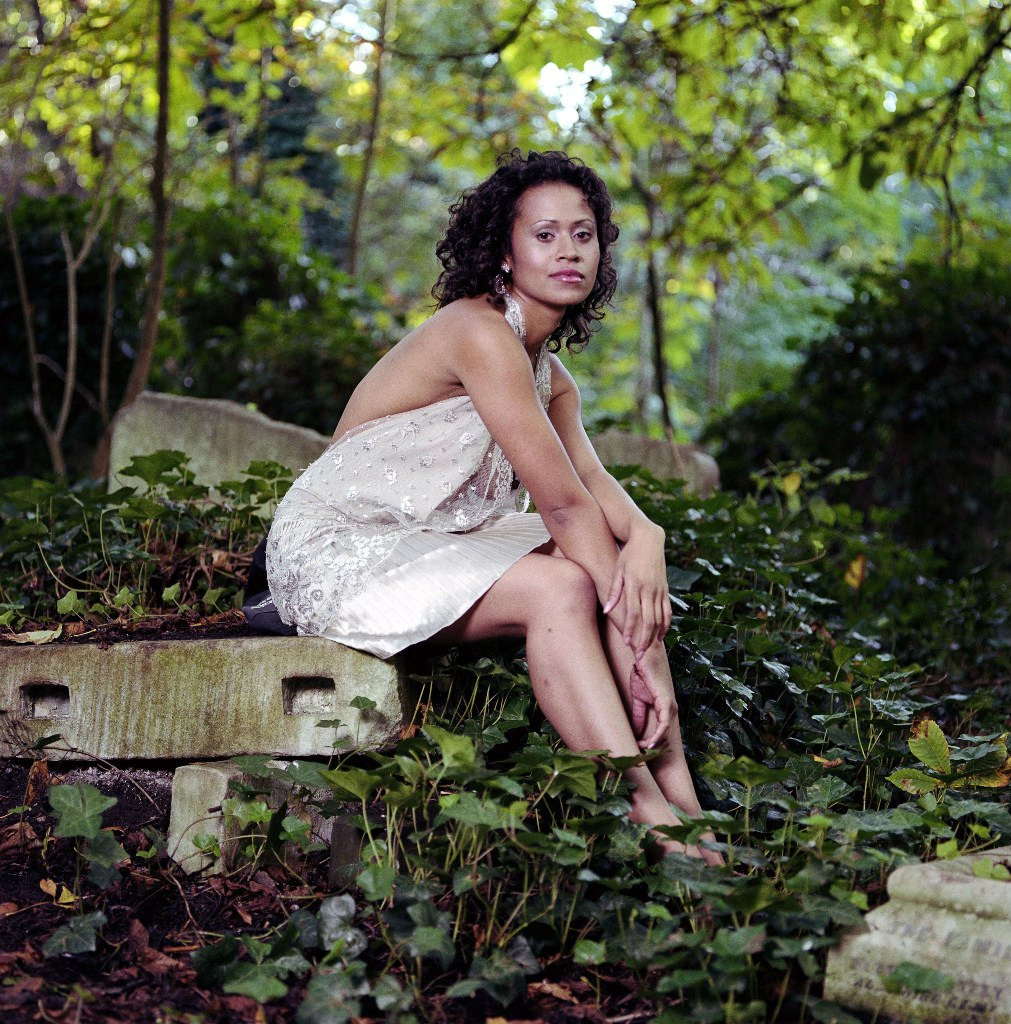 Angel Coulby photo #596346.