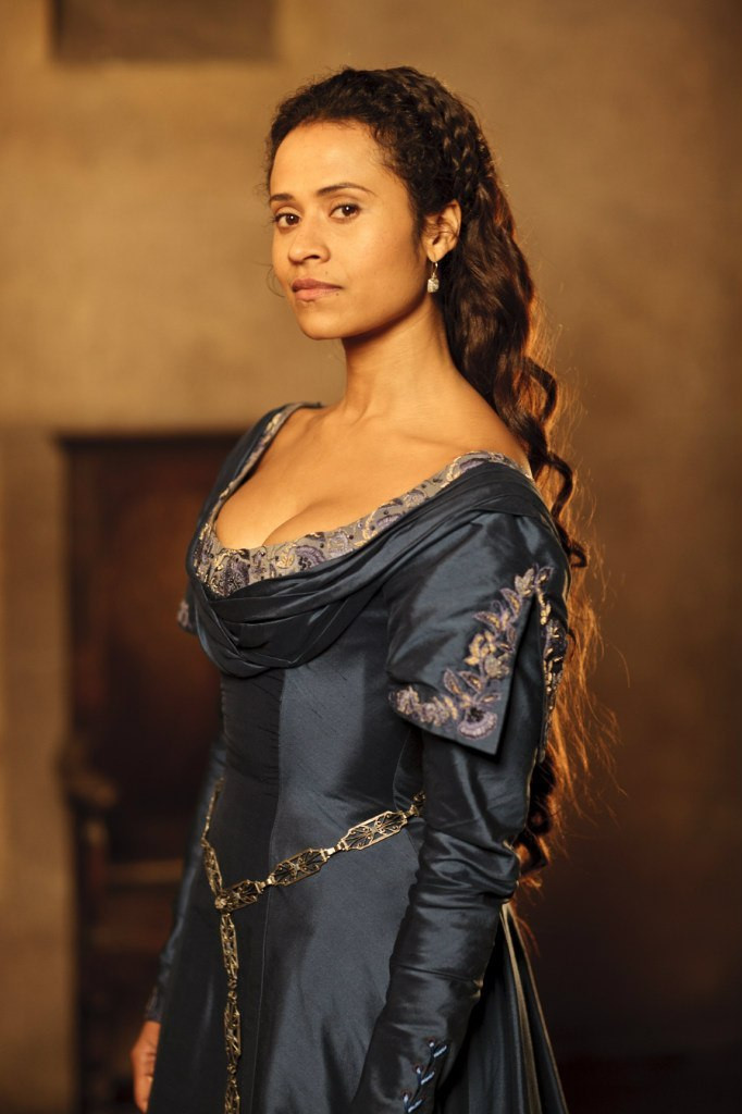 Angel Coulby: pic #666200