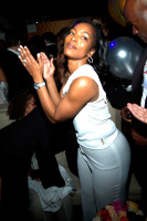 Angela Bassett photo #