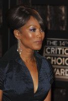 Angela Bassett photo #