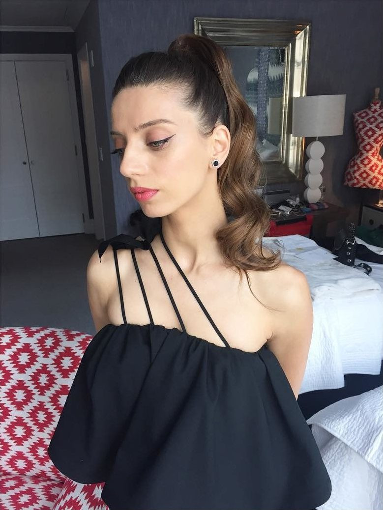 Angela Sarafyan: pic #927742