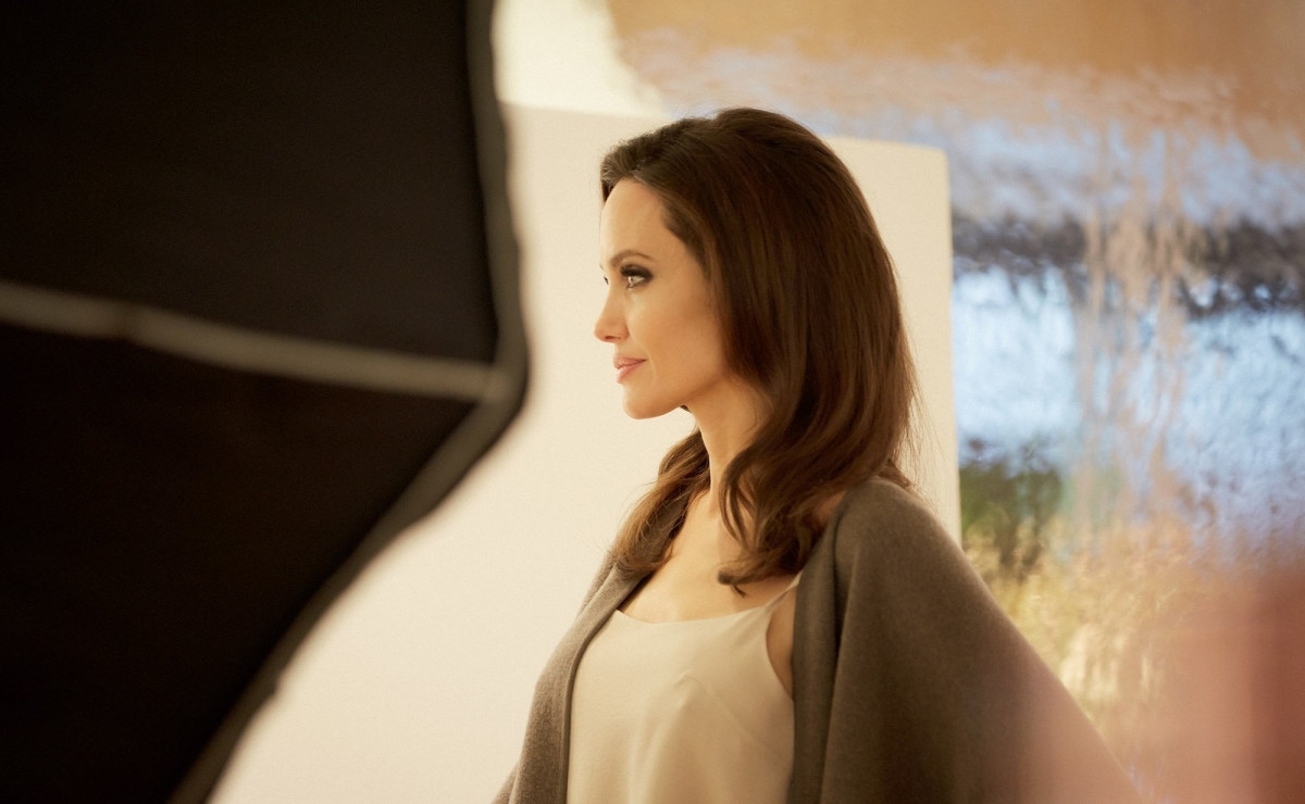 Angelina Jolie: pic #1070856