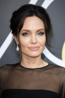 Angelina Jolie pic #996690