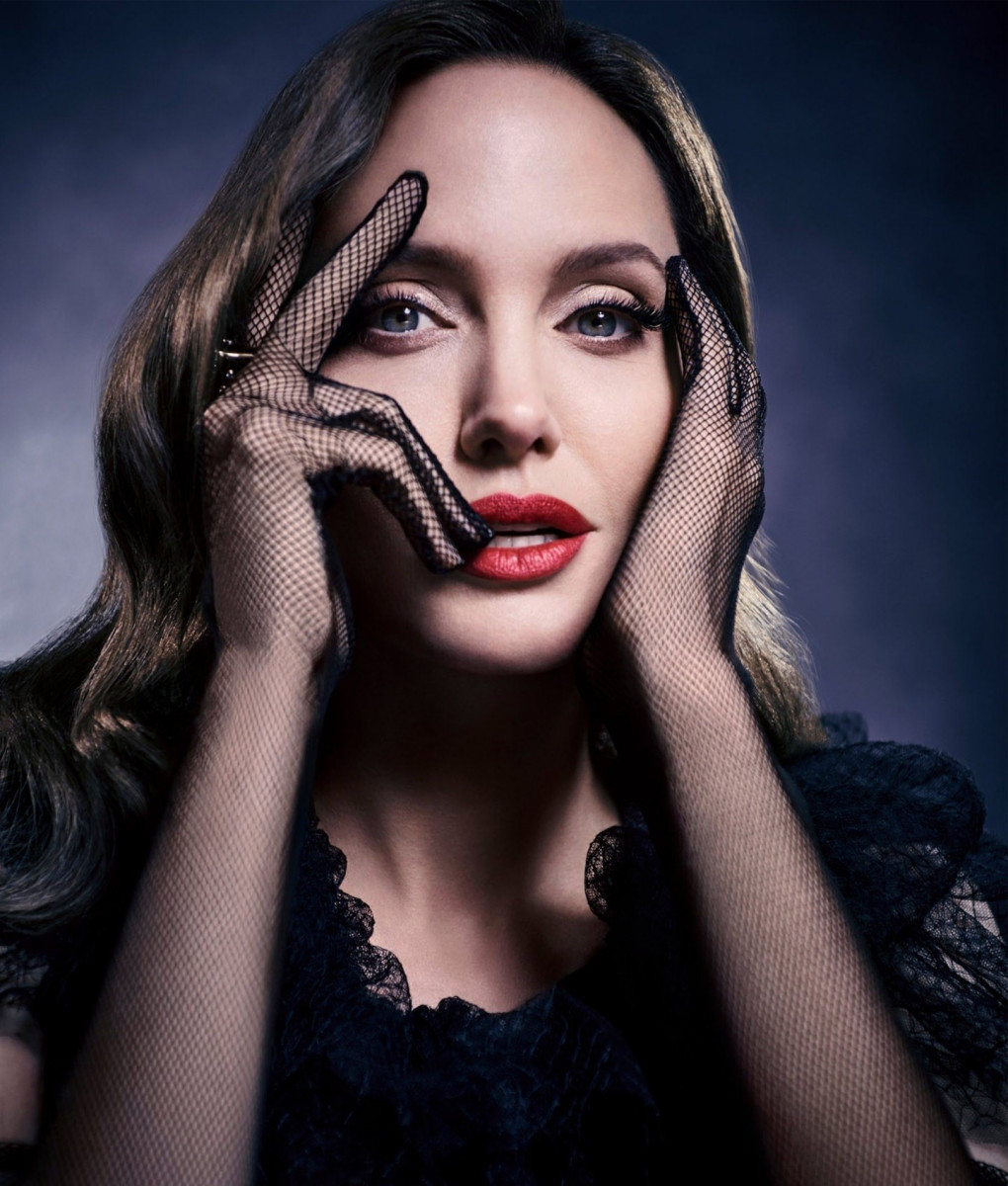 Angelina Jolie: pic #1187210
