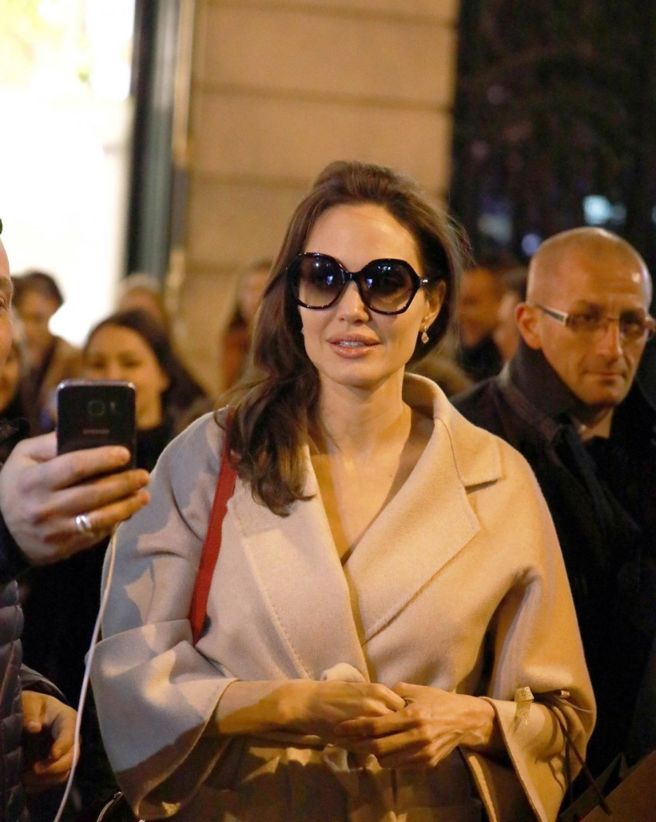 Angelina Jolie: pic #1014413
