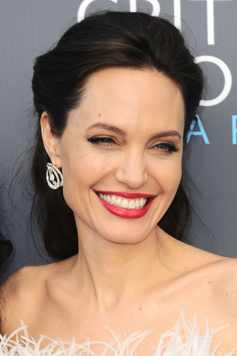 Angelina Jolie: pic #998046