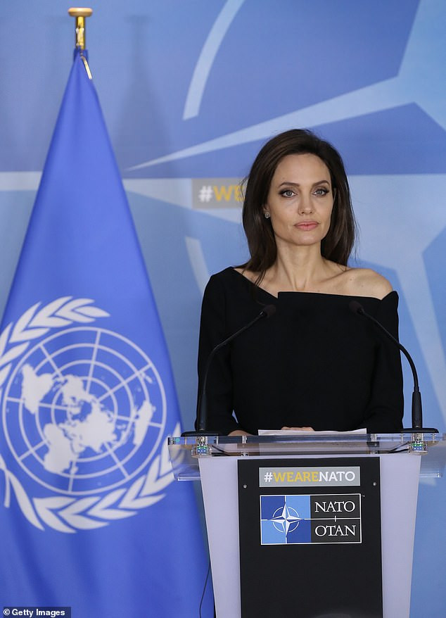 Angelina Jolie: pic #1092377