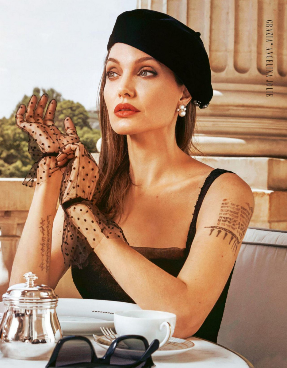 Angelina Jolie: pic #1183152