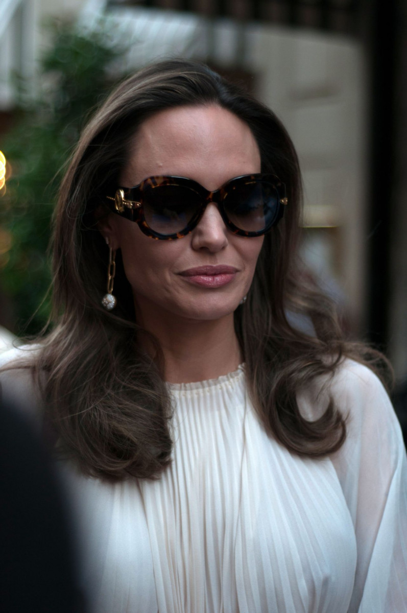 Angelina Jolie: pic #1155539