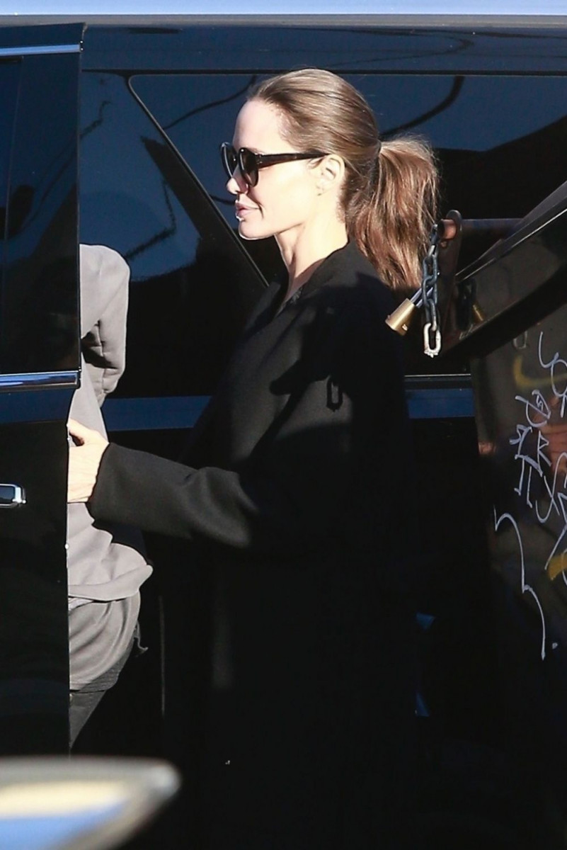 Angelina Jolie: pic #1065912