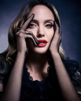 Angelina Jolie photo #