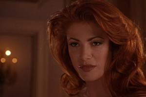 Angie Everhart photo #