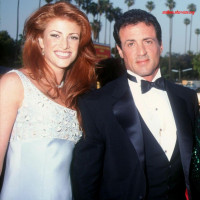 Angie Everhart photo #