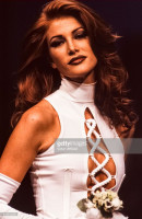 Angie Everhart photo #