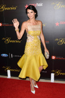 Angie Harmon photo #