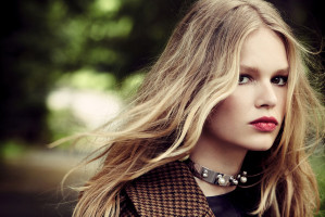 Anna Ewers photo #