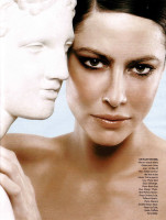 Anna Mouglalis photo #