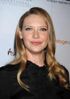 Anna Torv photo #