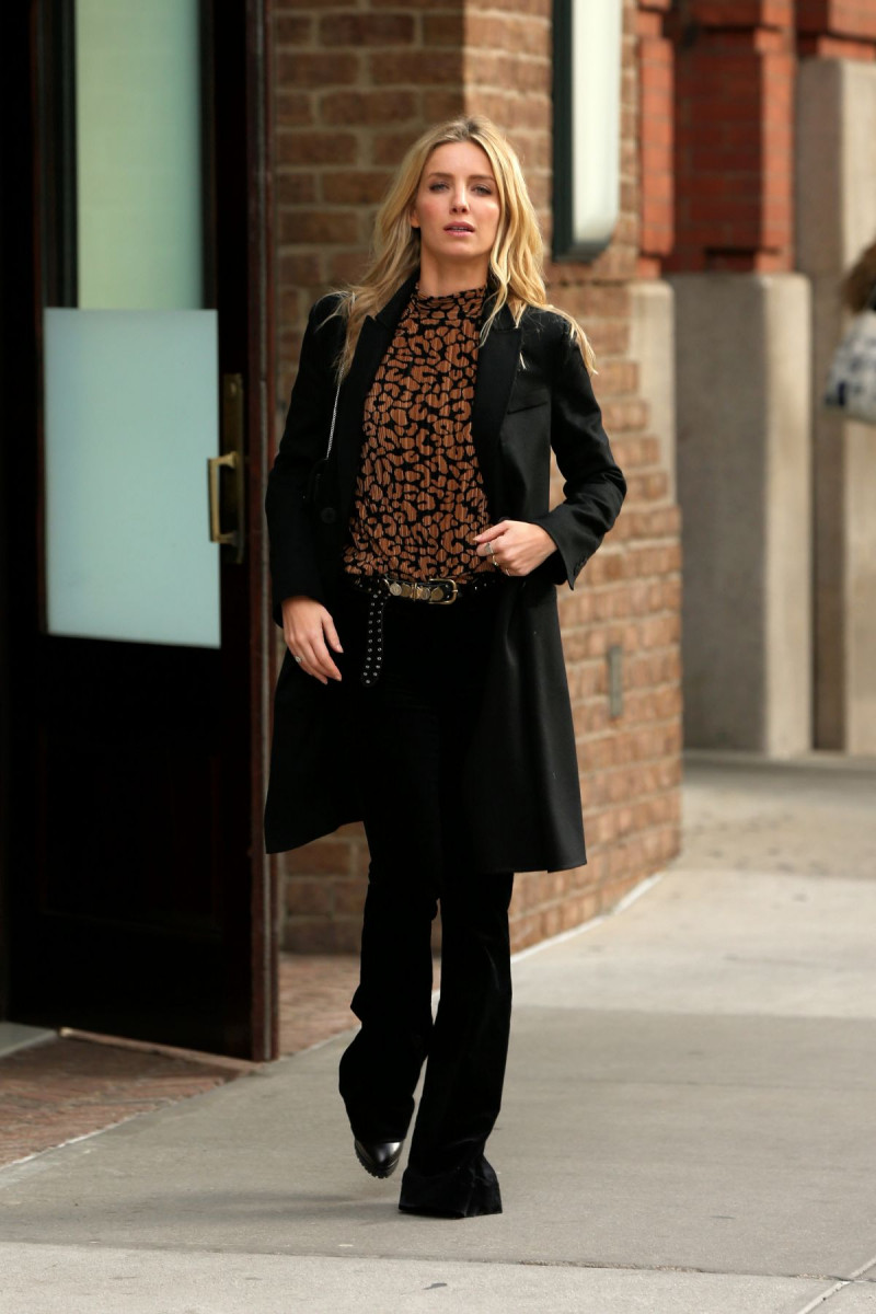 Annabelle Wallis: pic #914850