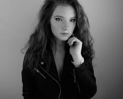 Annalise Basso photo #