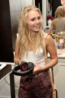 AnnaSophia Robb photo #