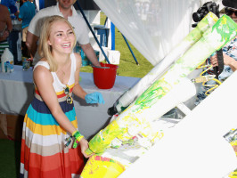 AnnaSophia Robb photo #