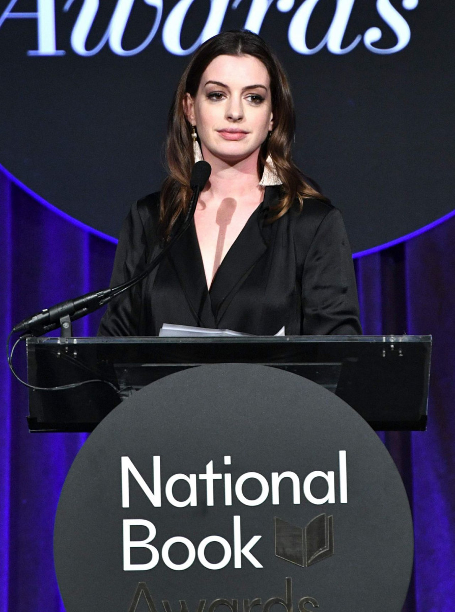 Anne Hathaway: pic #980596