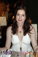 photo 3 in Anne Hathaway gallery [id154852] 2009-05-13