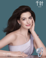 Anne Hathaway pic #1159633