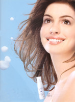 Anne Hathaway photo #