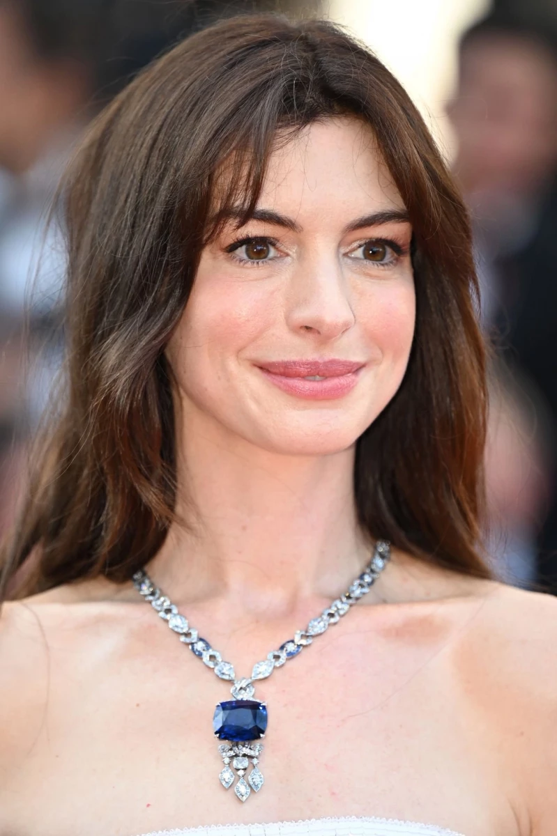 Anne Hathaway photo 2261 of 2337 pics, wallpaper - photo #1304230 ...