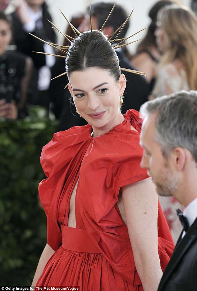 Anne Hathaway: pic #1035643