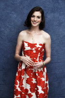 Anne Hathaway pic #197453