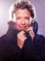 Annette Bening photo #