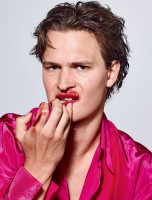 Ansel Elgort photo #