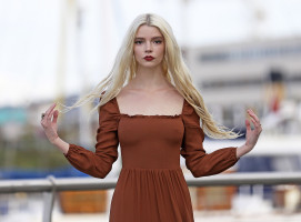 photo 21 in Anya Taylor-Joy gallery [id1243682] 2020-12-25