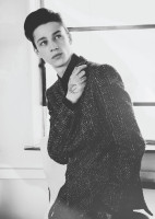 Ash Stymest photo #