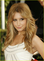 photo 24 in Ashley Tisdale gallery [id143816] 2009-03-31