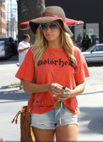 photo 15 in Ashley Tisdale gallery [id481996] 2012-04-30