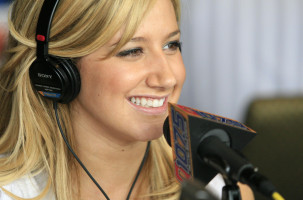 photo 9 in Ashley Tisdale gallery [id136117] 2009-03-02