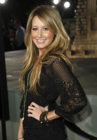 photo 18 in Ashley Tisdale gallery [id160926] 2009-06-04