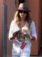 photo 27 in Ashley Tisdale gallery [id155057] 2009-05-13