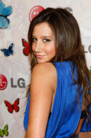 photo 6 in Ashley Tisdale gallery [id153318] 2009-05-05