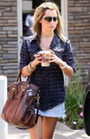 photo 4 in Ashley Tisdale gallery [id138066] 2009-03-10