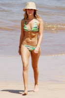 photo 4 in Ashley Tisdale gallery [id138064] 2009-03-10