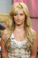 photo 21 in Ashley Tisdale gallery [id138162] 2009-03-10
