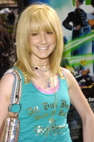 photo 27 in Ashley Tisdale gallery [id138103] 2009-03-10