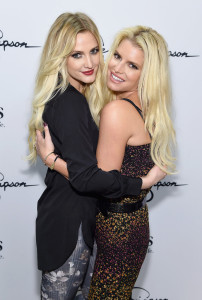 Ashlee Simpson pic #734423